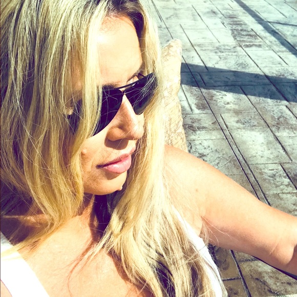 Meet your Posher, Jenifer - Picture 1 of 1